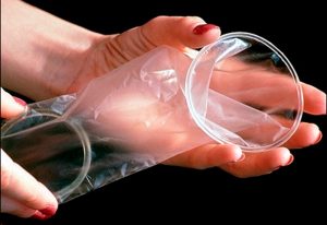 Preservativo para personas con vagina. Fuente: urgente24.com
